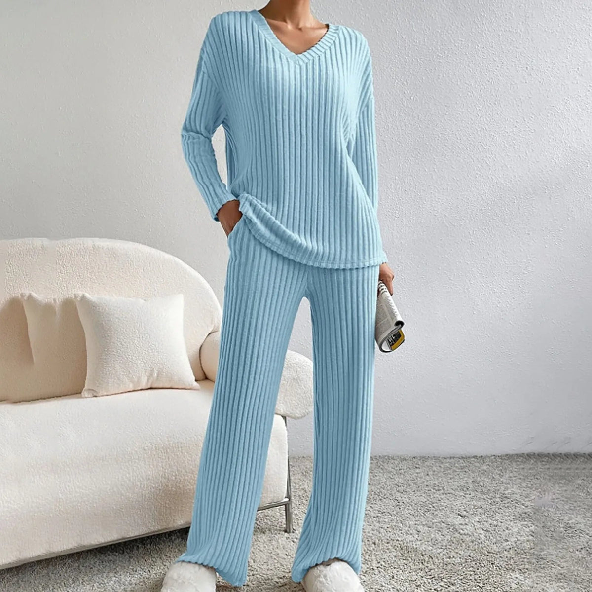 Maisie | Women's V-Neck Two-Piece Lounge Set with Wide-Leg Trousers