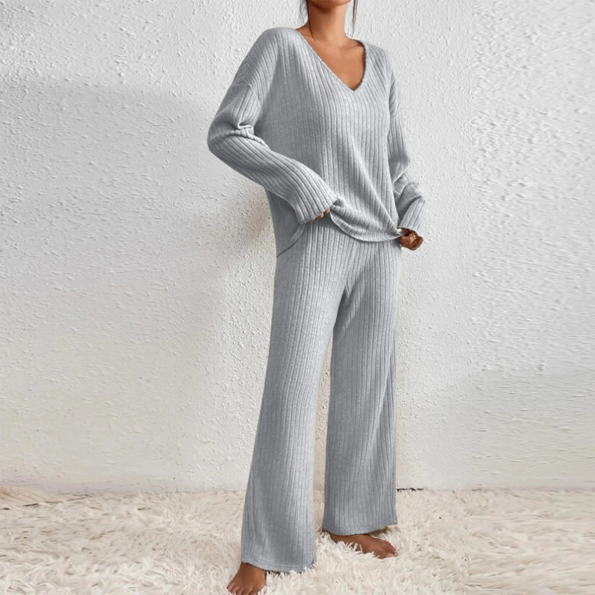 Maisie | Women's V-Neck Two-Piece Lounge Set with Wide-Leg Trousers