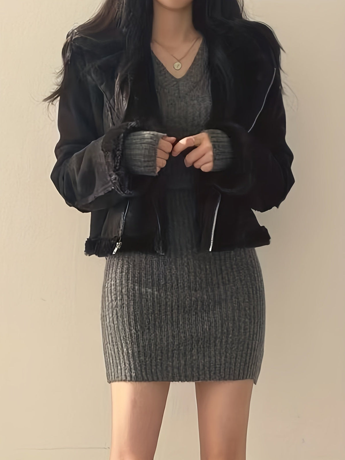 Rosalind | Women’s Ribbed V-Neck Slim-Fit Long Sleeve Dress